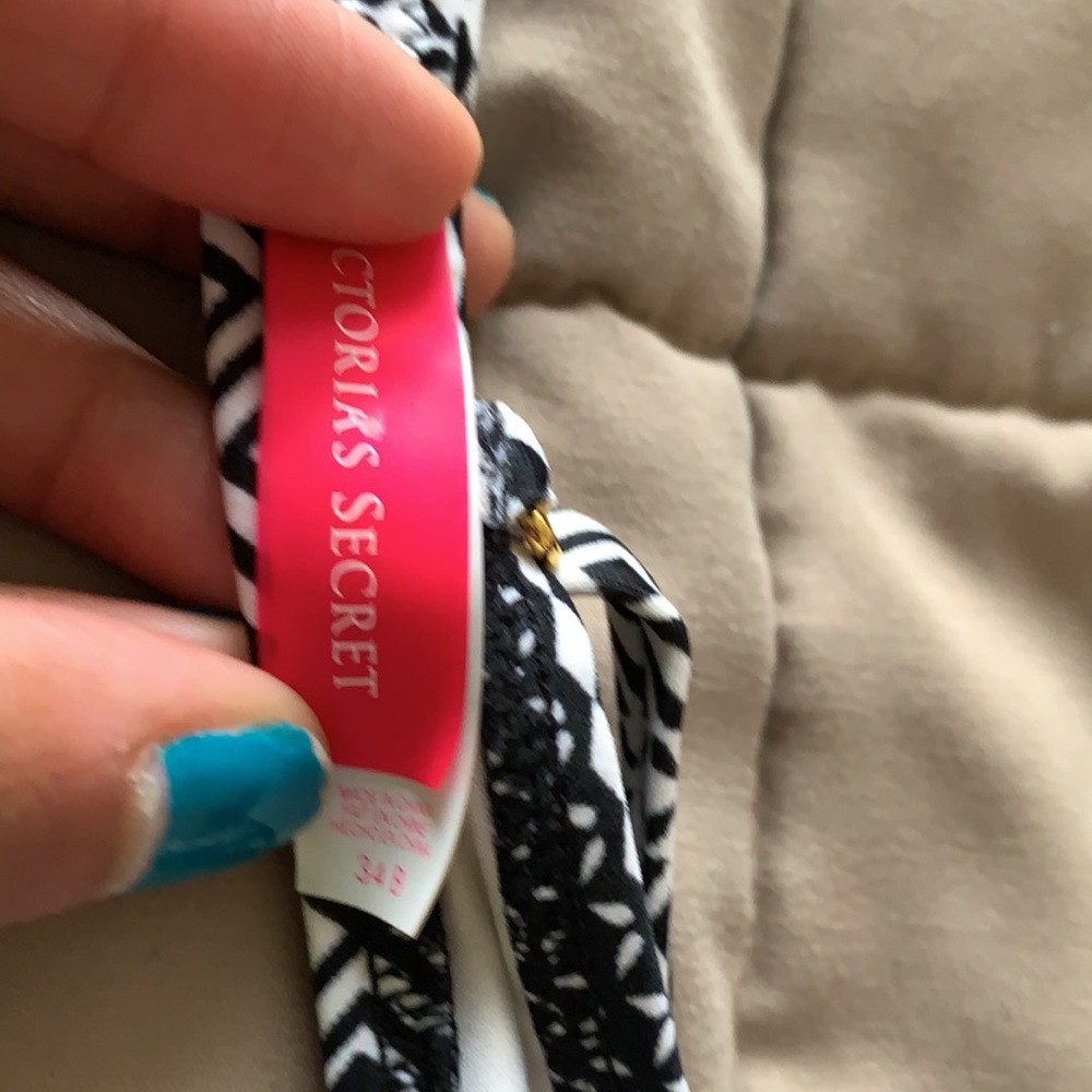 Patterned Bikini Top - image 3